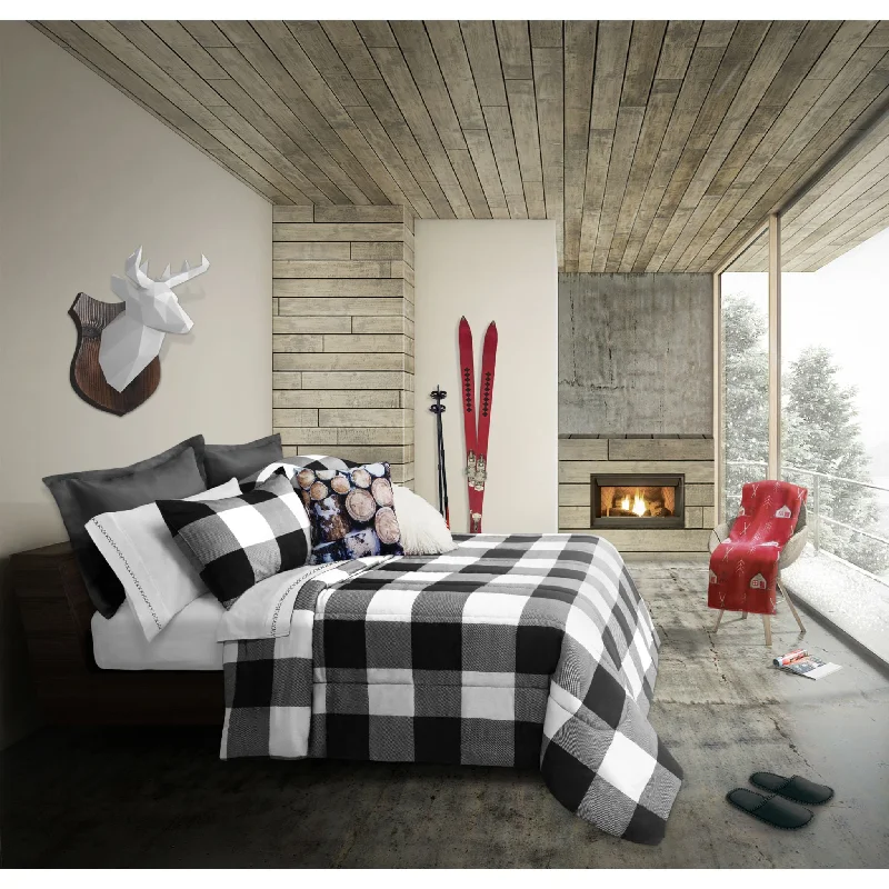 King - size mattresses for spacious master bedroomsBuffalo Plaid Comforter Set